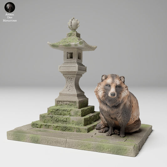 Productfoto Dierfiguur Diorama, Modelbouw: 0: Wilde Dierfiguur: Tanuki naast Japanse Lantaarn (Ref 24_11_04)