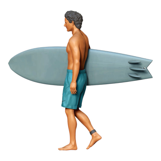 Productfoto diorama en modelbouw miniatuurfiguur: golfsurfer: surfer met surfplank op het strand