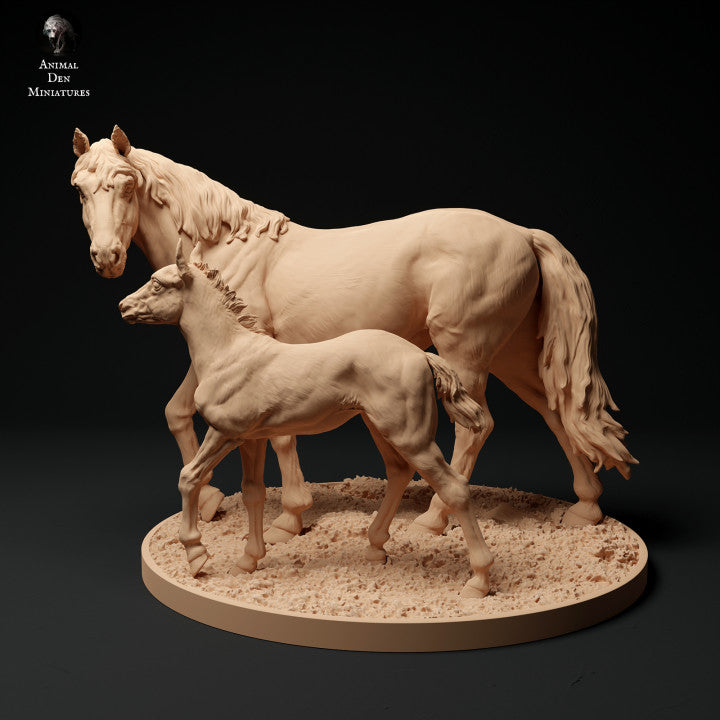 Productfoto Dierfiguur Diorama, Modelbouw: 0: Konik/ Klein Wildpaard Hengst met Jong: Dieren uit Europa
