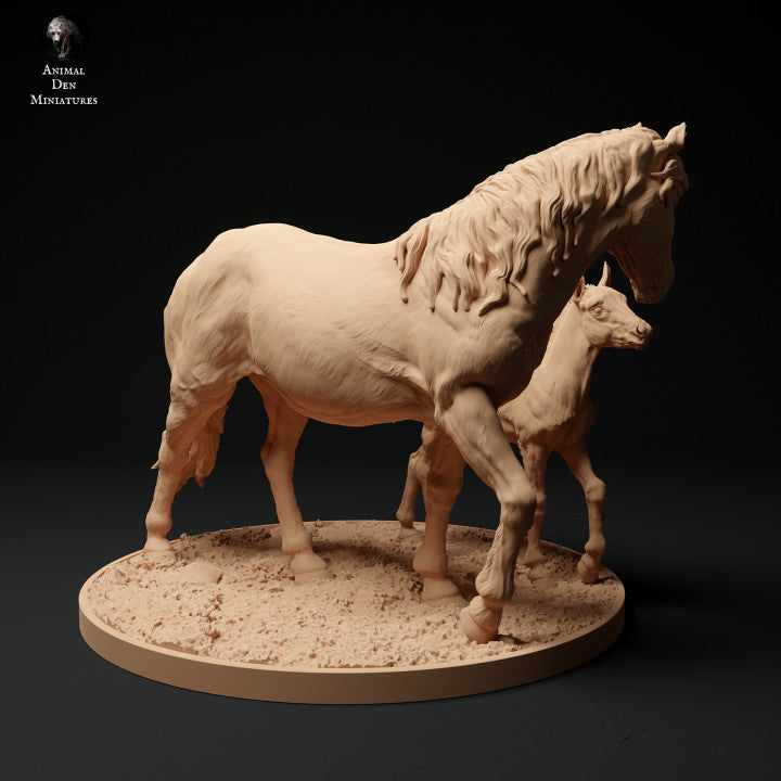 Productfoto Dierfiguur Diorama, Modelbouw: 0: Konik/ Klein Wildpaard Hengst met Jong: Dieren uit Europa