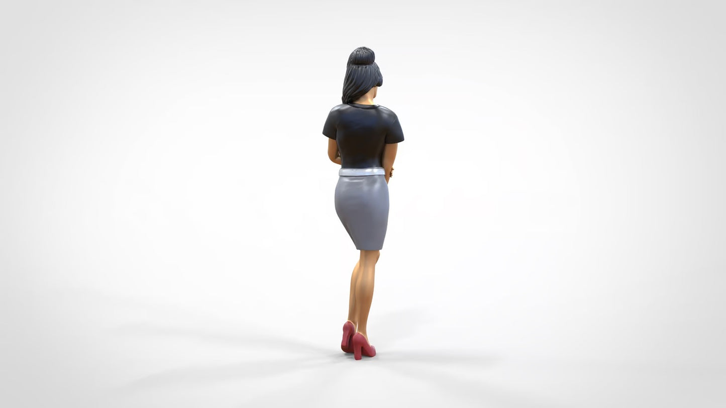 Produktfoto 0: Frau mit Rock und Bluse