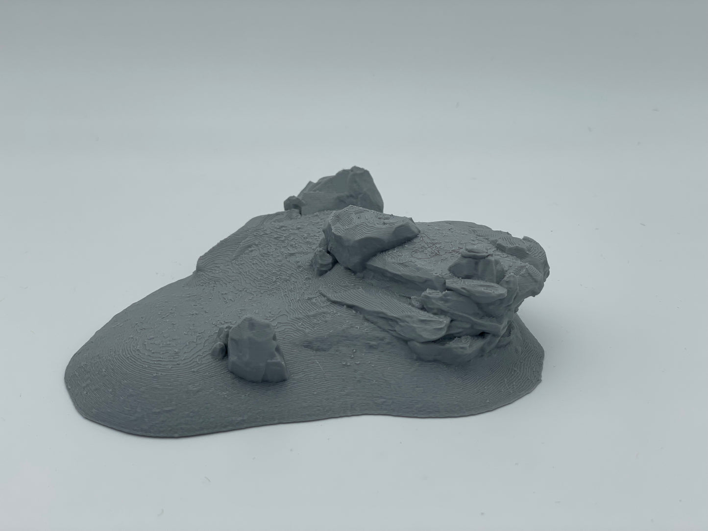 Productfoto Tabletop 28mm The Printing Goes Ever On (TPGEO) 0: Heuvel Terrain Type C - Zachte Verhoging in Grasland