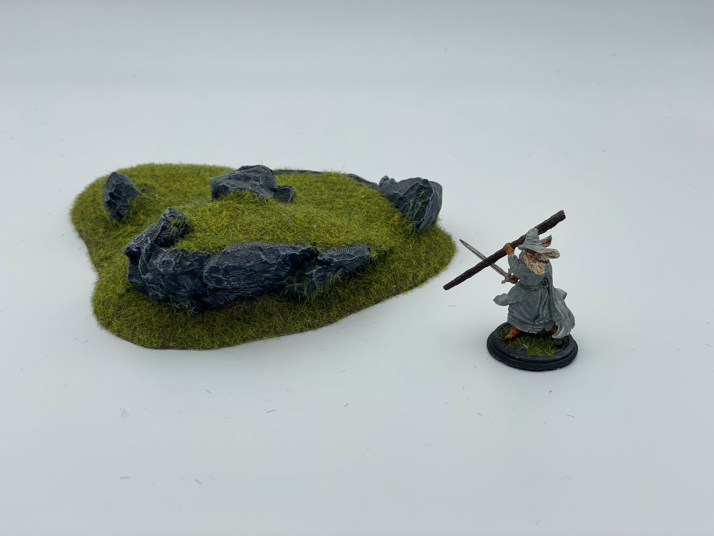 Productfoto Tabletop 28mm The Printing Goes Ever On (TPGEO) 0: Heuvel Terrain Type C - Zachte Verhoging in Grasland