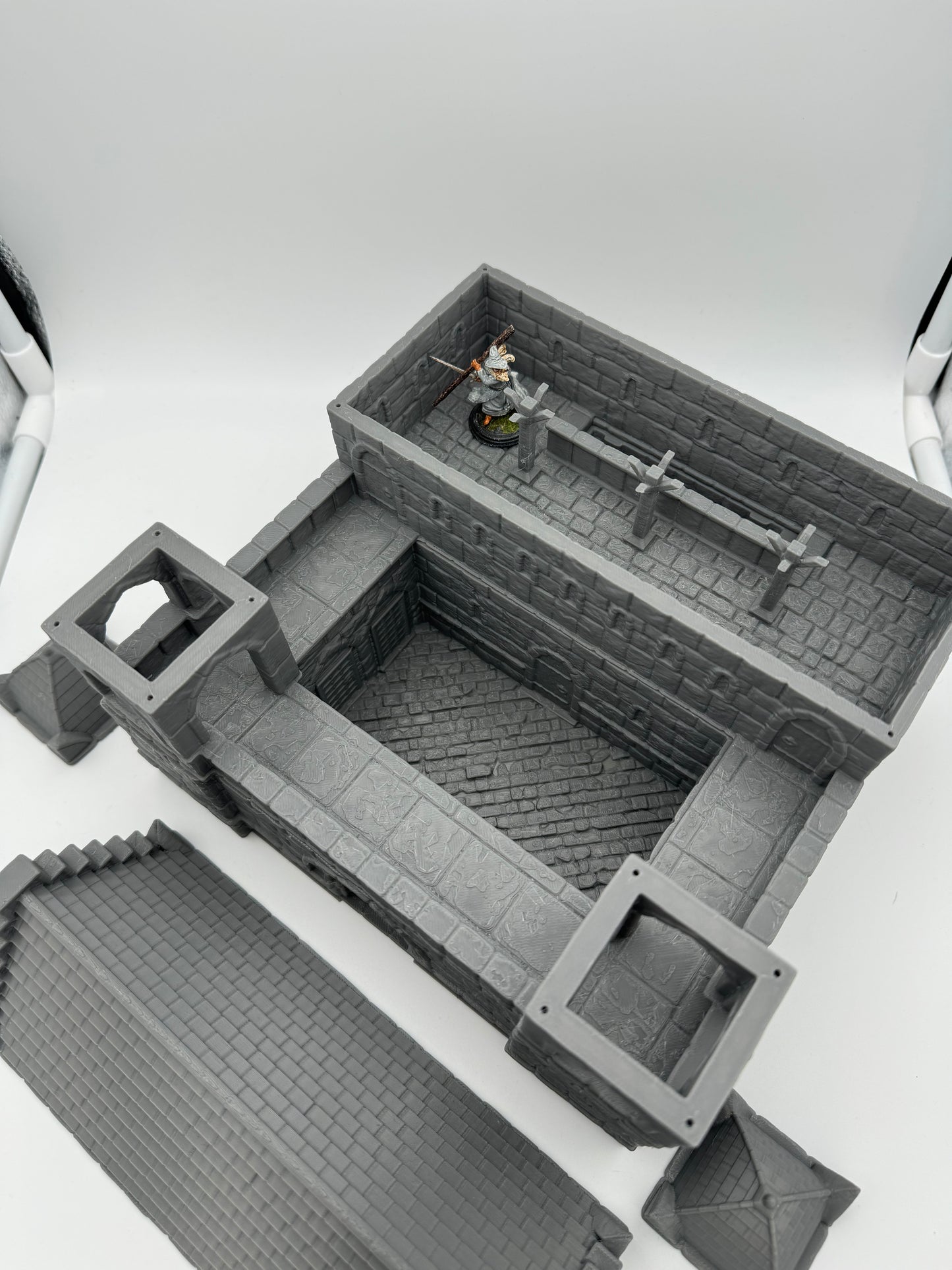 Productfoto Tabletop 28mm The Printing Goes Ever On (TPGEO) 0: Kazerne Ivory City - Gebouw Koninkrijk Gonthan - Kazerne Tabletop Terrein