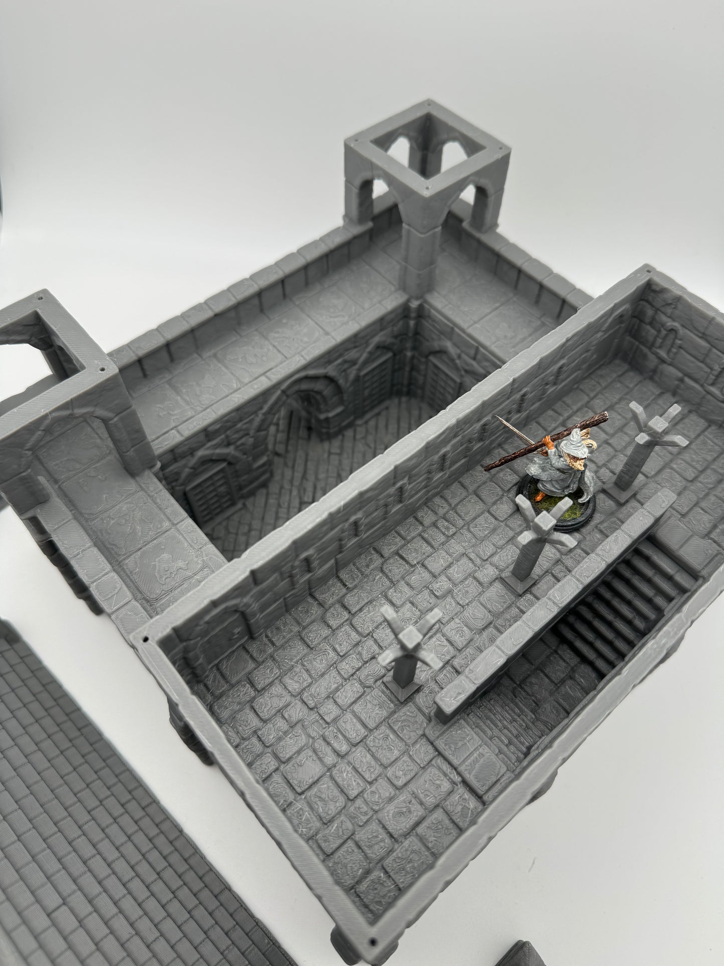 Productfoto Tabletop 28mm The Printing Goes Ever On (TPGEO) 0: Kazerne Ivory City - Gebouw Koninkrijk Gonthan - Kazerne Tabletop Terrein