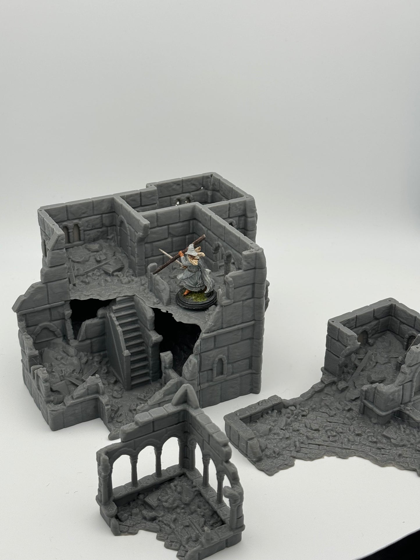 Produktfoto Tabletop 28mm The Printing Goes Ever On (TPGEO) 0: Stadthalle Ruinen Ivory City - Gebäude Königreich Gonthan - Town Hall Tabletop Terrain