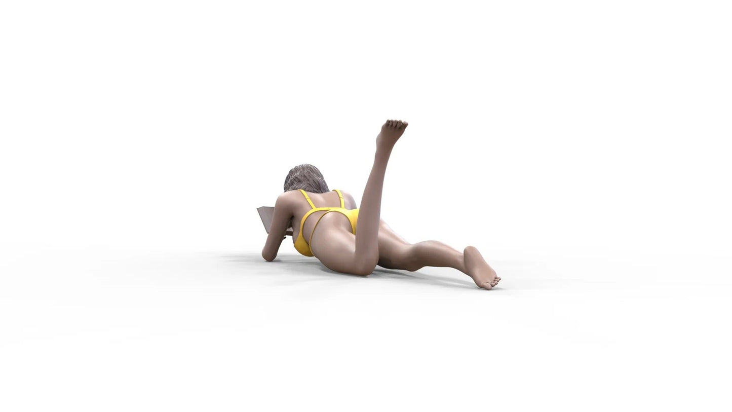 Productfoto Diorama en Modelbouw Miniatuur Figuur: Vrouw op het Strand 1