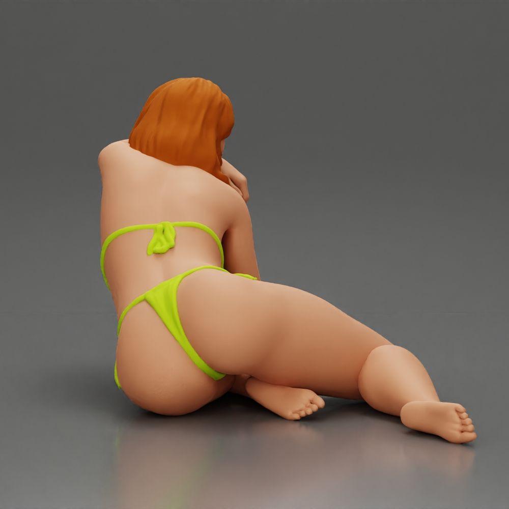 Diorama modelbouw productfoto 2: Miniatuurfiguur: Liggende vrouw in bikini, half gesteund op het strand (Ref Nr. A106)