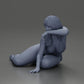 Diorama modelbouw productfoto 11: Miniatuurfiguur: Liggende vrouw in bikini, half gesteund op het strand (Ref Nr. A106)