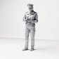 Diorama modelbouw productfoto 0: Staande figuur: Duitse politieagent met dienstpet en handapparaat (B017)