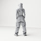 Diorama modelbouw productfoto 2: Staande figuur: Vrouw met pet, crop top & cargo broek, handen in de zakken (B031)