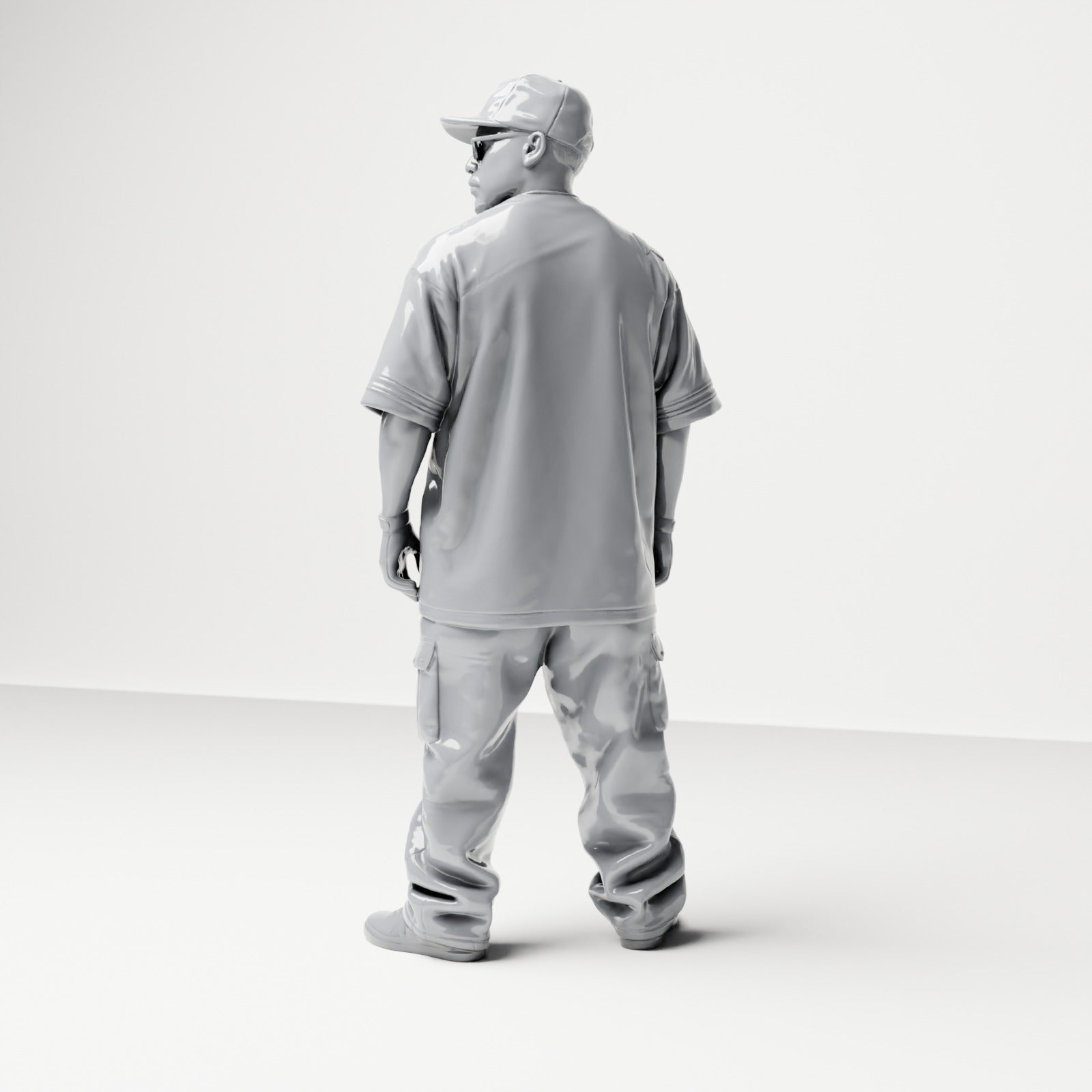 Diorama modelbouw productfoto 2: Staande figuur: Streetwear-man met pet, zonnebril & sporttrui 13 (B032)