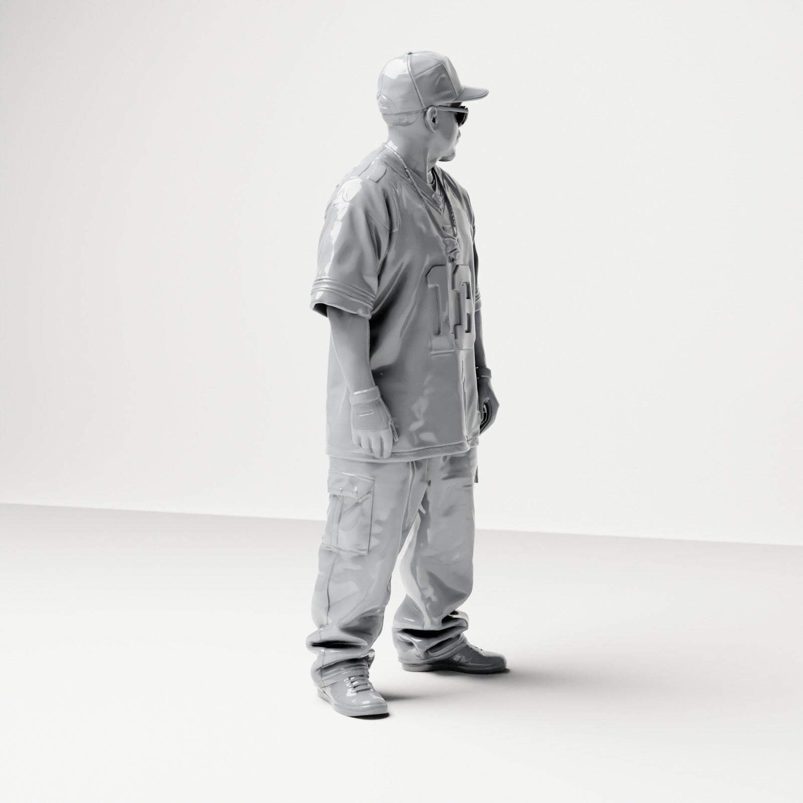 Diorama modelbouw productfoto 3: Staande figuur: Streetwear-man met pet, zonnebril & sporttrui 13 (B032)