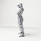 Diorama modelbouw productfoto 1: Staande figuur: Persoon met pet, korte top, wijde broek & sneakers, armen gekruist (B033)
