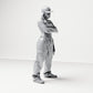 Diorama modelbouw productfoto 3: Staande figuur: Persoon met pet, korte top, wijde broek & sneakers, armen gekruist (B033)