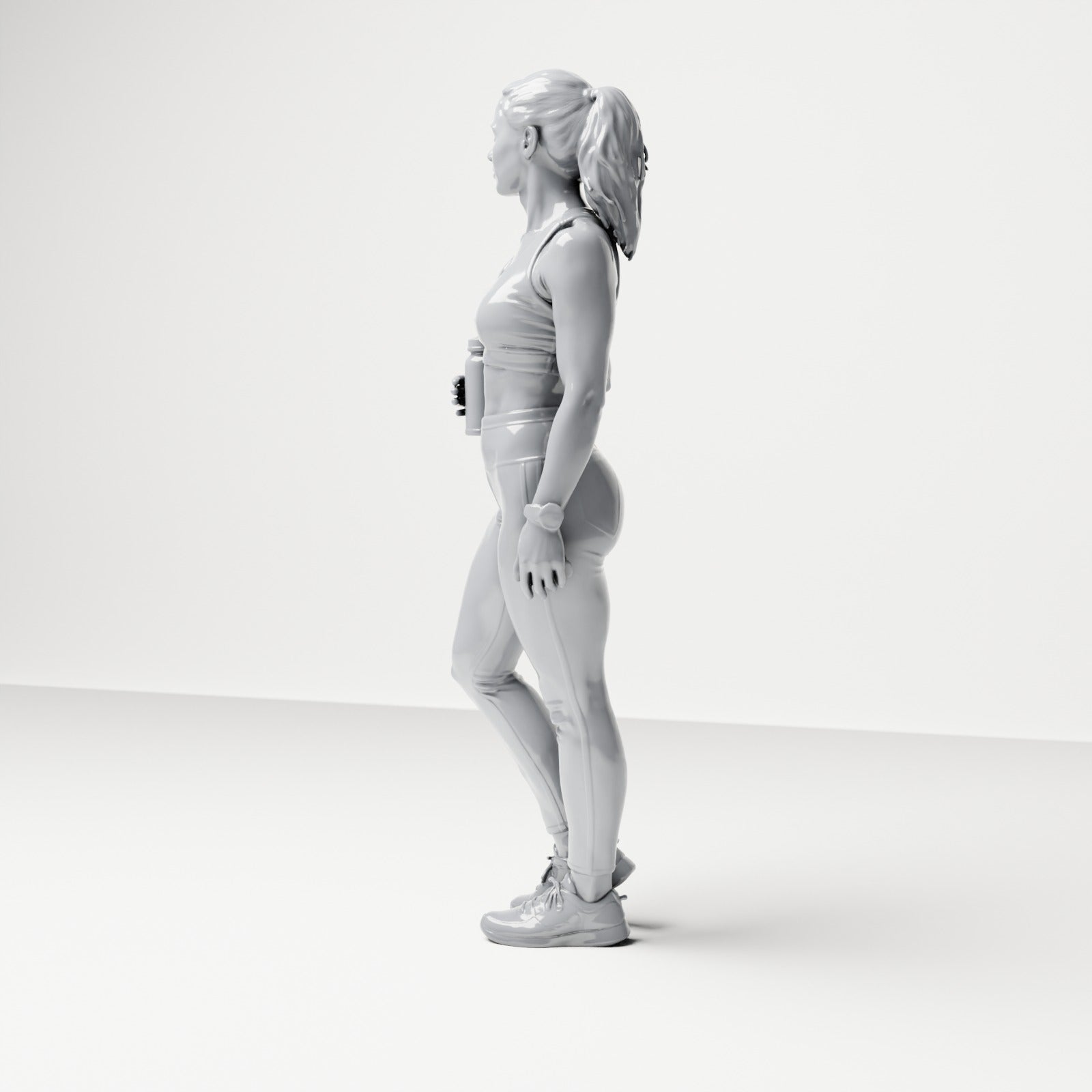 Diorama modelbouw productfoto 1: Staande figuur: Sportvrouw in trainingskleding met drinkfles (B036)