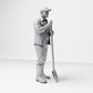Diorama modelbouw productfoto 3: Staande figuur: bouwvakker met langgesteelde schop (B045)