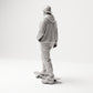 Stehende Figur: Skater mit Kappe, Kapuzenpullover & Skateboard (B054) - Rueckansicht