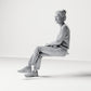 Diorama modelbouw productfoto 1: Zittende figuur: toeschouwster met gekruiste benen en handen in de schoot (B055)