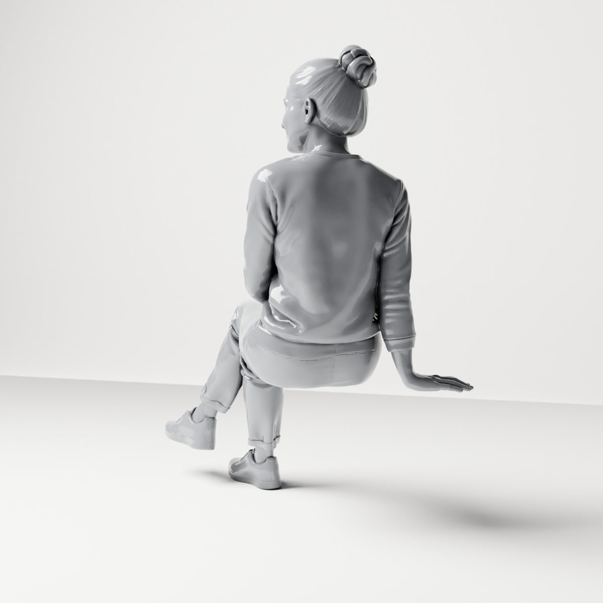 Diorama modelbouw productfoto 2: Zittende figuur: toeschouwster met gekruiste benen en handen in de schoot (B055)