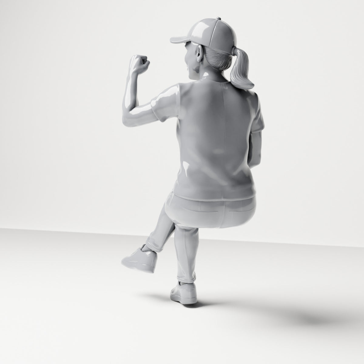 Diorama modelbouw productfoto 2: Zittende figuur: toeschouwster met gekruiste benen en geheven vuist (B057)