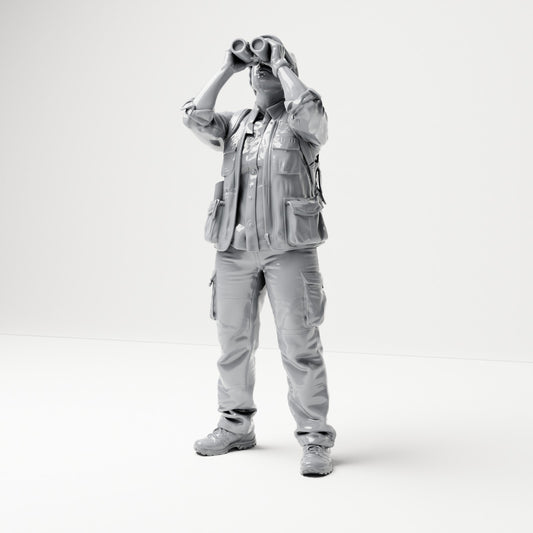 Diorama Modellbau Produktfoto 0: Stehende Figur: Vogelbeobachterin mit Fernglas (B082)