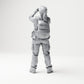 Diorama Modellbau Produktfoto 2: Stehende Figur: Vogelbeobachterin mit Fernglas (B082)