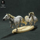 Productfoto Dierfiguur Diorama, Modelbouw: 0: Wilde Dierfiguur: rennende Camargue-paarden (Ref 01_01_73)