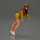 Diorama modelbouw productfoto 0: Diorama-miniatuur: Vrouw in lange blouse, dynamische vooruitpositie op tenen (Ref Nr. A121)