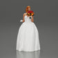 Diorama modelbouw productfoto 1: Diorama figuur: Miniatuur-bruid in een lange witte jurk met boeket (Ref Nr. A132)