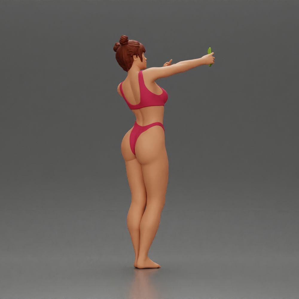 Diorama modelbouw productfoto 2: Diorama-miniatuur: Vrouw in bikini maakt selfie op het strand, staande figuur (Ref Nr. A69)