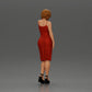 Diorama modelbouw productfoto 2: Vrouwelijke diorama-figuur in mini-jurk, kort haar, hand om de hals, ketting (Ref Nr. A99)