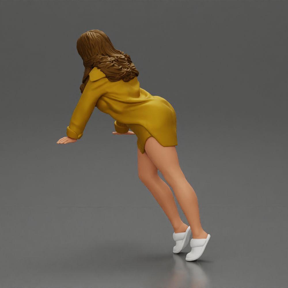 Diorama modelbouw productfoto 3: Diorama-miniatuur: Vrouw in lange blouse, dynamische vooruitpositie op tenen (Ref Nr. A121)