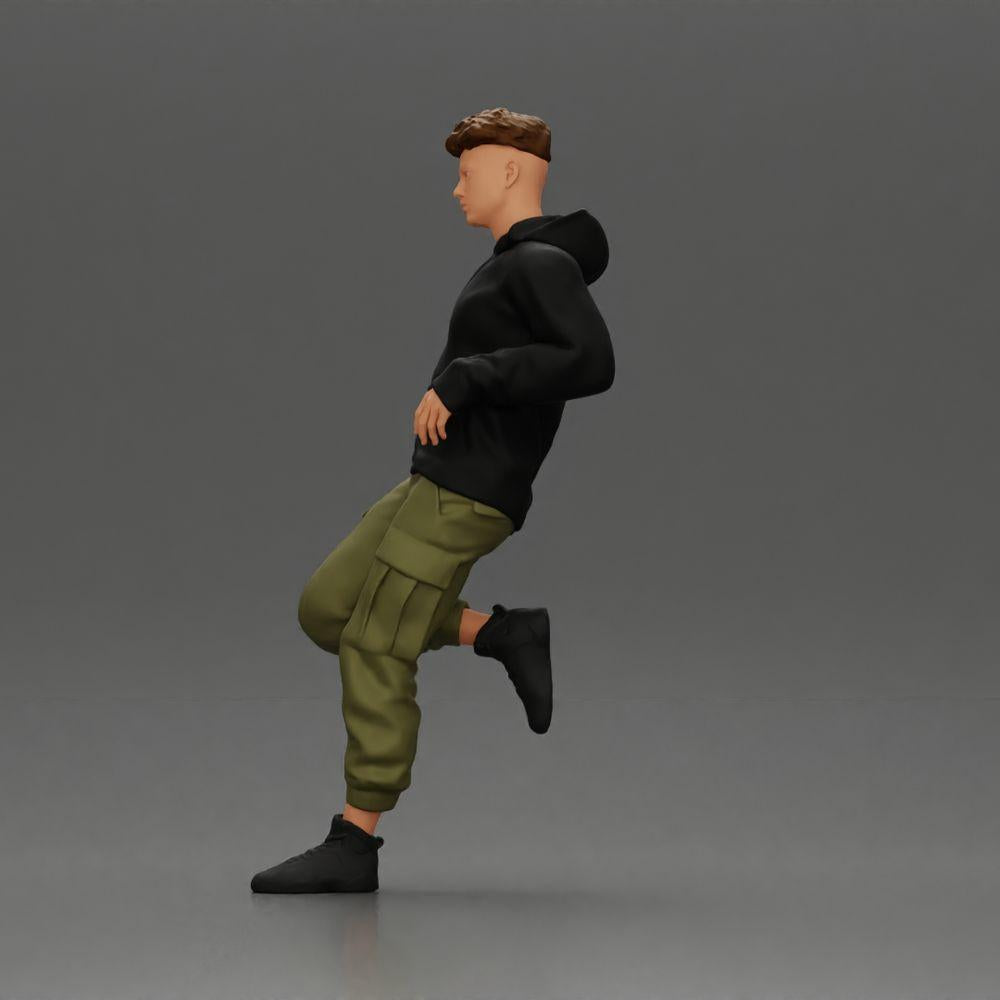 Diorama modelbouw productfoto 4: Miniatuurfiguur: Man met hoodie en cargobroek, casual leunhouding (Ref Nr. A142)