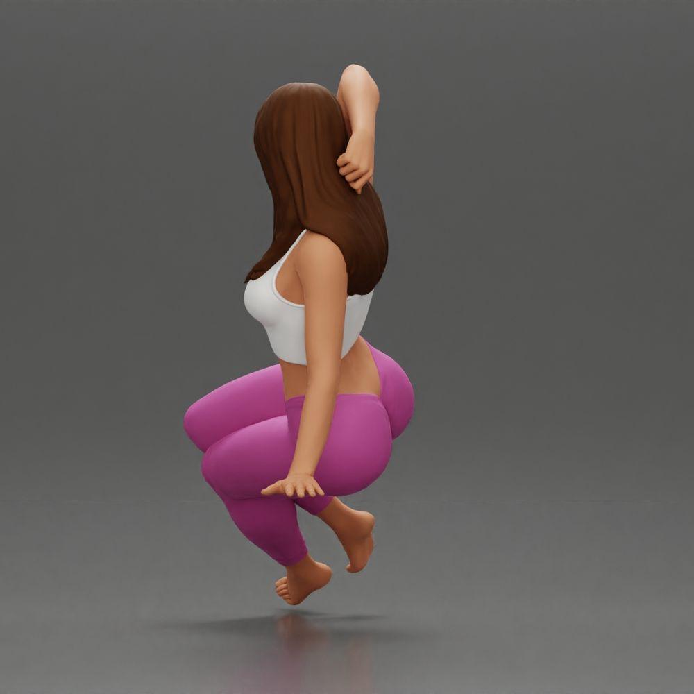 Diorama modelbouw productfoto 4: Miniatuurfiguur: Vrouw in leggings, zijwaarts zittend op een bank, arm achter het hoofd (Ref Nr. A68)
