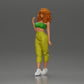 Diorama modelbouw productfoto 5: Miniatuurfiguur: Staande vrouw met krullend haar in groene outfit, poserend (Ref Nr. A130)