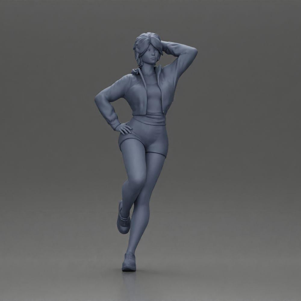 Diorama modelbouw productfoto 6: Vrouwelijke miniatuur met kort haar, jas en shorts, leunend tegen auto (Ref Nr. A67)