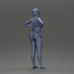 Diorama modelbouw productfoto 8: Diorama figuur: Staande miniatuurfiguur in zomerse look met pet, shorts, blote voeten op het strand (Ref Nr. A108)