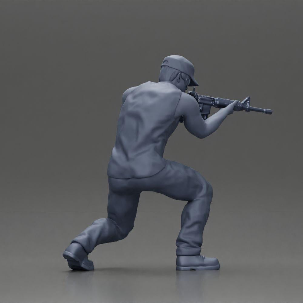 Diorama modelbouw productfoto 9: Diorama figuur: Knielende miniatuurfiguur met geweer - defensieve tactiek-houding voor diorama (Ref Nr. A140)