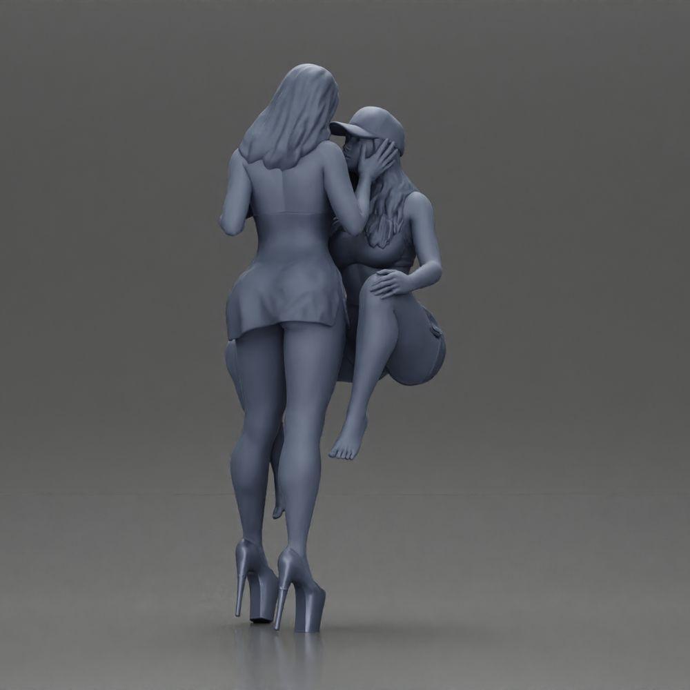 Diorama modelbouw productfoto 10: Miniatuur-diorama: 2 figuren - pet, top & shorts; korte jurk met plateaus (Ref Nr. A135)