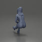 Diorama modelbouw productfoto 10: Diorama figuur: Diorama-miniatuur zittende vrouw in roze jurk, hand op wang, plateauschoenen (Ref Nr. A131)