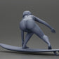 Diorama modelbouw productfoto 10: Diorama-miniatuur: Surferin kniend in bikini op surfboard, enkel (Ref Nr. A119)