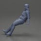 Diorama modelbouw productfoto 11: Zittende miniatuurfiguur, man in historische kleding met muts en bretels (Ref Nr. A84)