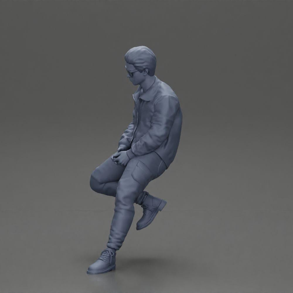 Diorama modelbouw productfoto 11: Diorama-figuur: Zittende man in auto, jas & zonnebril (Ref Nr. A107)