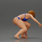 Diorama modelbouw productfoto 15: Diorama-miniatuur: Surferin kniend in bikini op surfboard, enkel (Ref Nr. A119)