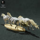 Productfoto Dierfiguur Diorama, Modelbouw: 0: Wilde Dierfiguur: rennende Camargue-paarden (Ref 01_01_73)