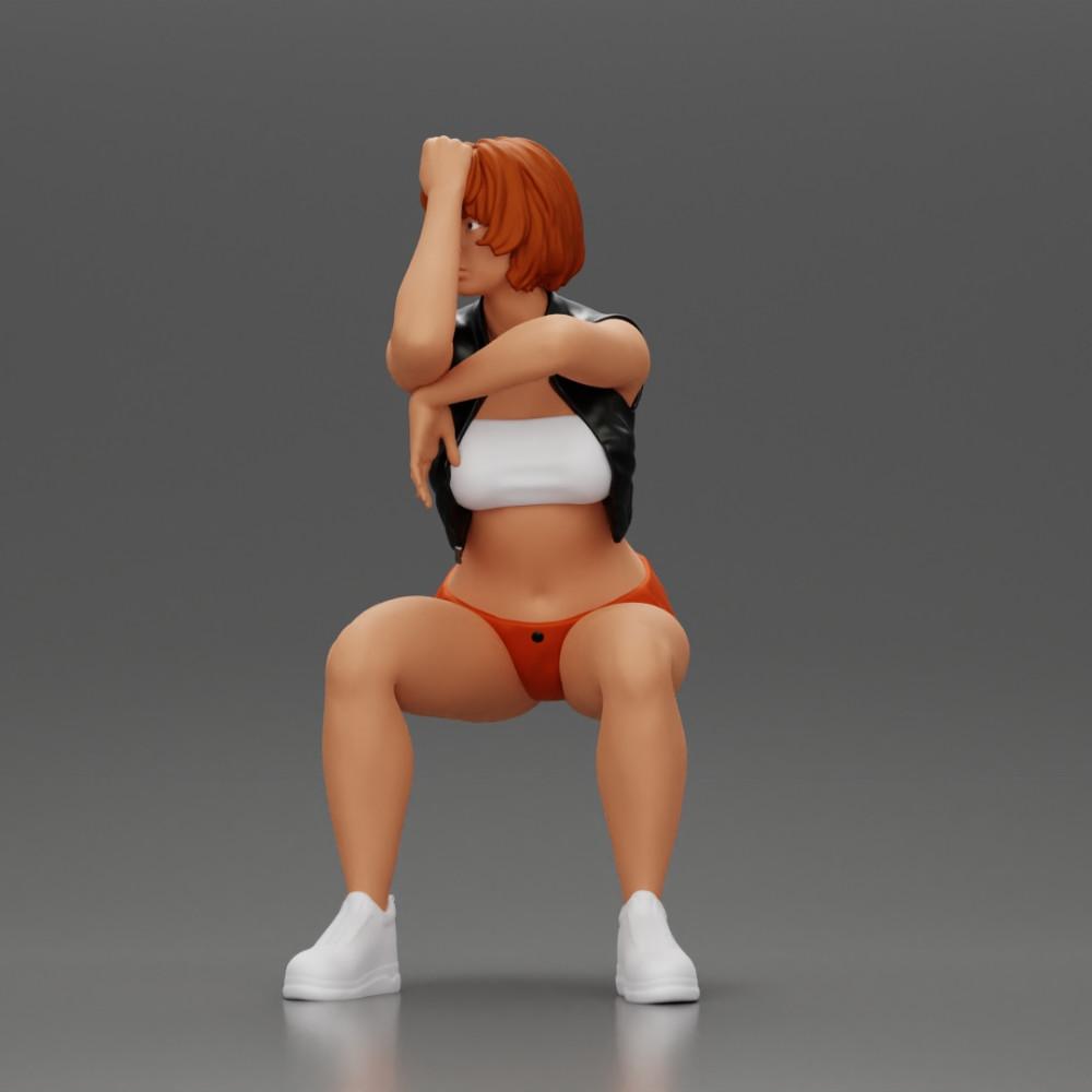 Diorama modelbouw productfoto 5: Zittende miniatuurfiguur: Vrouw met korte leren jas, top, shorts en sneakers (Ref Nr. A61)