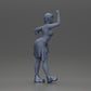 Diorama modelbouw productfoto 8: Miniatuurfiguur: Meisje in top & shorts, shirt om heup gebonden, arm omhoog (Ref Nr. A56)