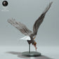 Productfoto dierenfiguur Animal Den Miniatures 1: Wildedierenfiguur: Amerikaanse zeearend - eet een zalm (23_01_14)