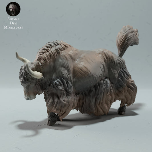 Productfoto dierenfiguur Animal Den Miniatures 0: wilde dierenfiguur: Himalaya-wilde yak - staand (23_01_09)